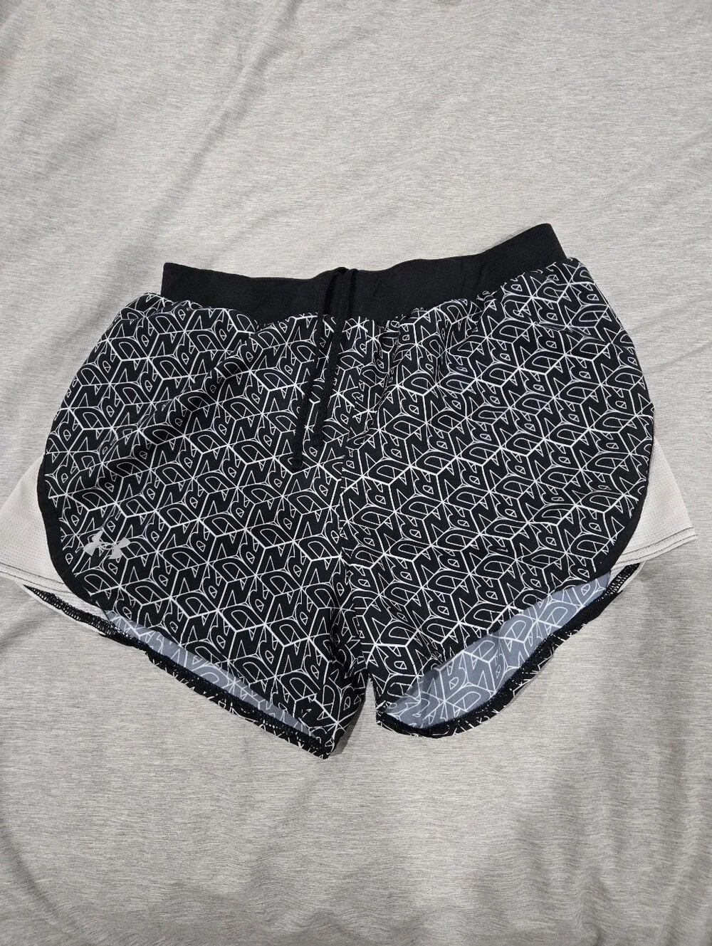 Under Armour Shorts Women's S
